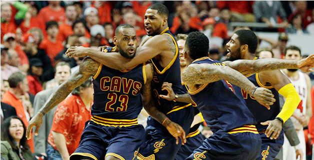 2015年NBA九大时刻:汤什单节37分 詹皇绝杀公