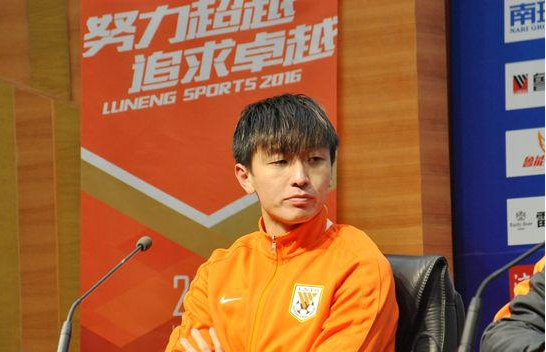 杨旭:不满意输球结果 盼马加特带来改变
