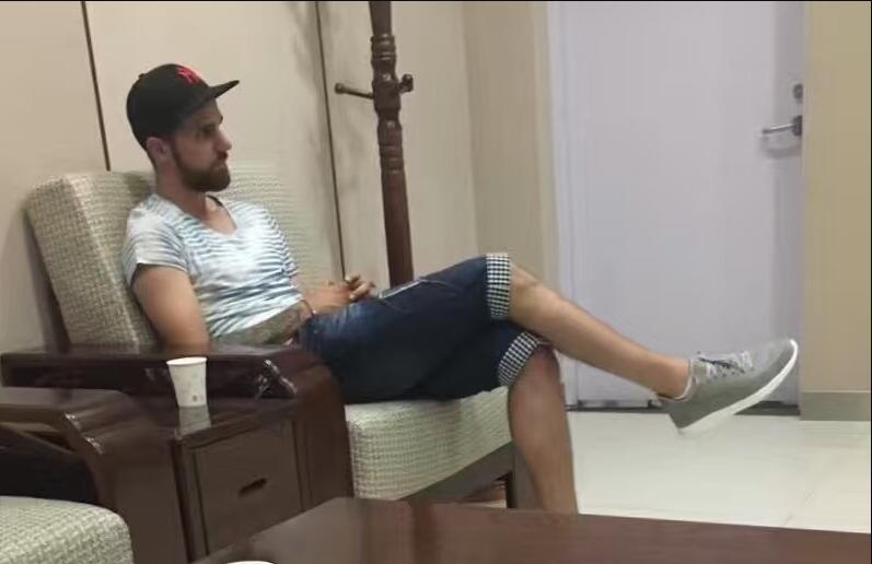 鲁能绯闻外援哈尼克体检后突然离开 未完成签