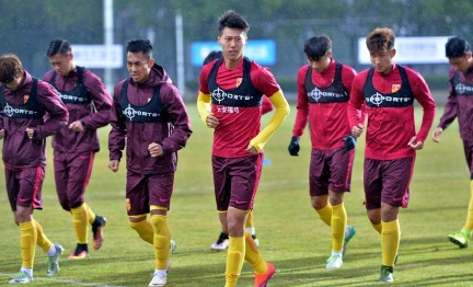 U22国足VS越南U22首发：高准翼先发登场