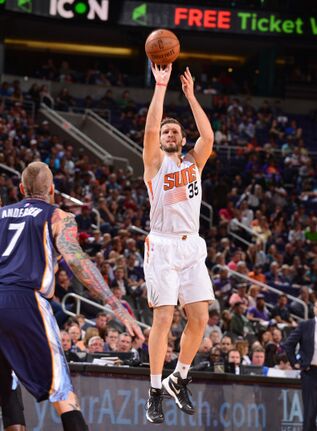 兰多夫19分 林恩22+16 太阳击败灰熊结束13连败-直播吧zhibo8.cc