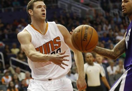 湖人等三支球队有意乔恩-洛伊尔-直播吧zhibo8