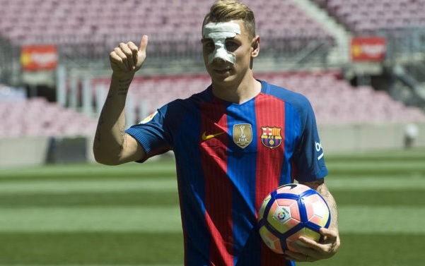 迪涅采访:巴萨是最大的球队 想在这取得成功-直