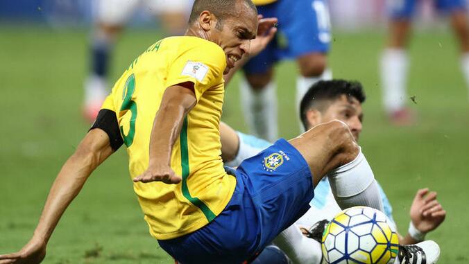 米兰达：巴西的防守很出色 前锋处在另一个水平上