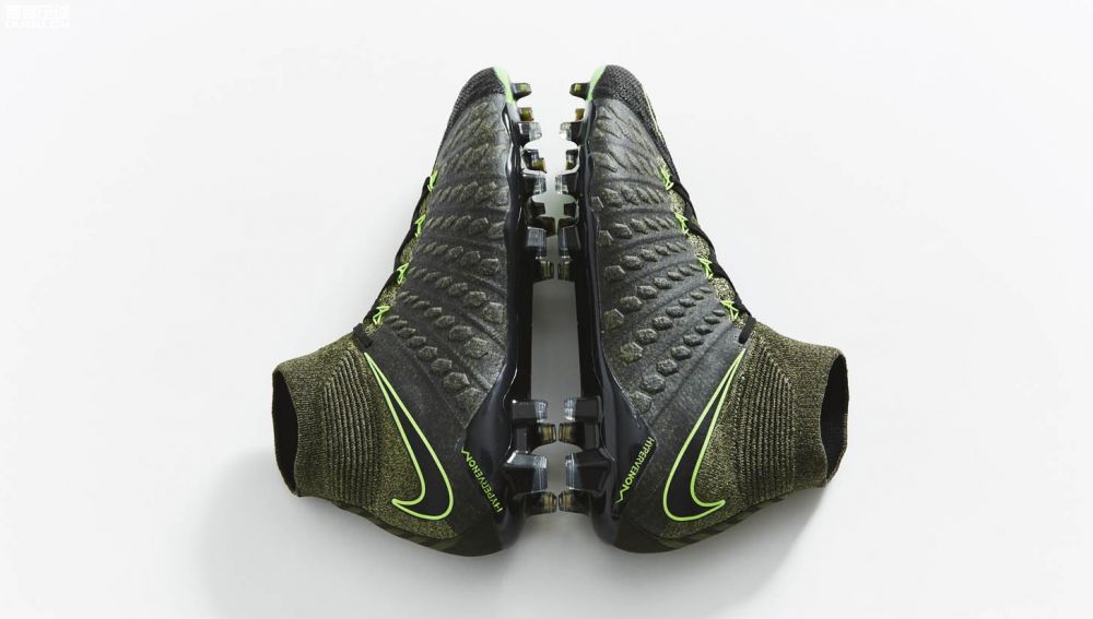 Nike Hypervenom 3 Tech Craft 毒锋3袋鼠皮足球鞋