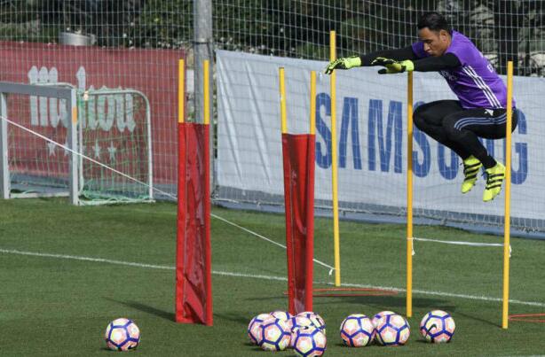 纳瓦斯:最想获得西甲冠军 不担心欧冠抽签-直播