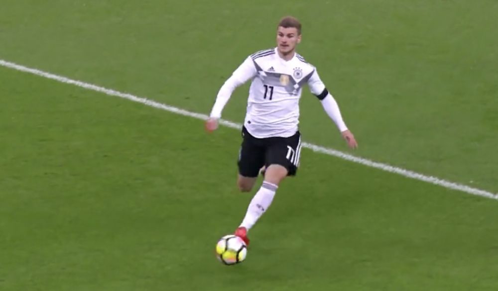 复盘德国vs英格兰：边中结合传球加速