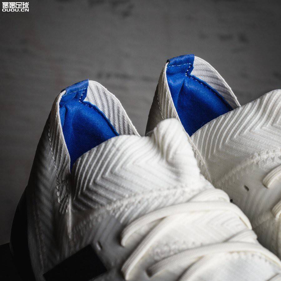 阿迪达斯世界杯WMNS女款足球鞋