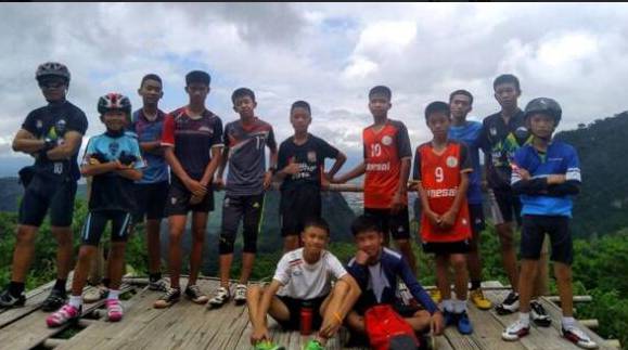 历经10日!泰国失踪少年已被找到 13人全部幸存