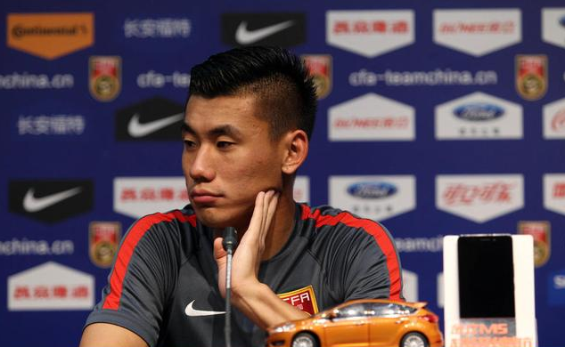 张呈栋回应转会:回国先回国安