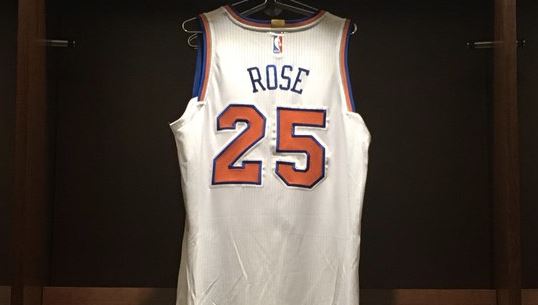 nba篮球新闻 >罗斯下赛季将披尼克斯25号球衣