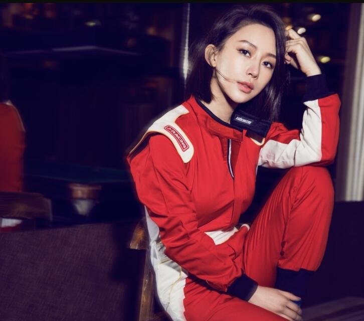 美女勇密!九球天后微博祝贺勇士夺冠-直播吧z