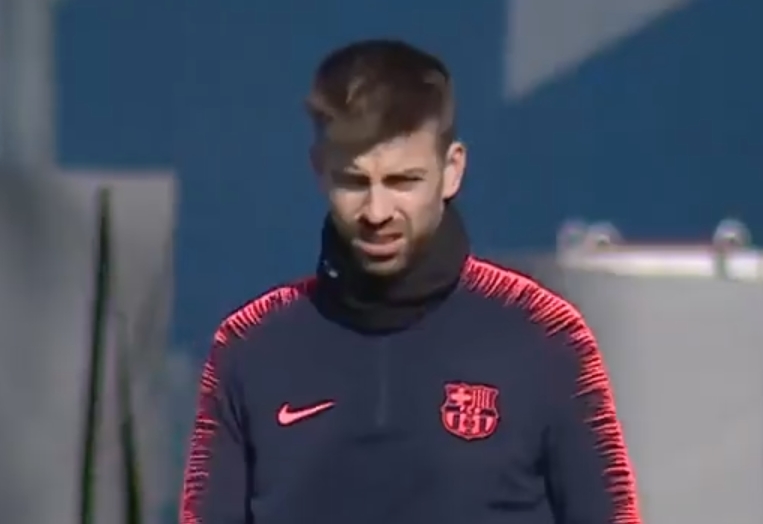 皮克:皇马巴萨球员有群聊小组 为代表西班牙而