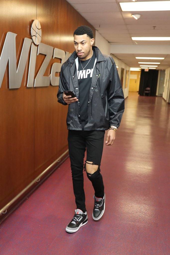 【踏破铁鞋】今日球鞋MVP:保罗 Air Jordan 11