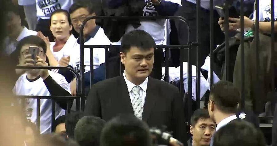CBA总决赛G4辽宁对阵广厦 篮协主席姚明现场
