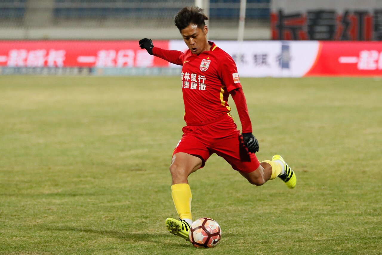 沪媒:杜震宇影响球队团结被退役