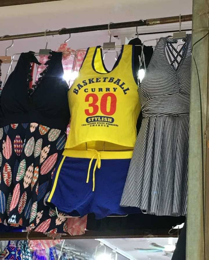 今日趣图:篮球 一项充满基情的运动