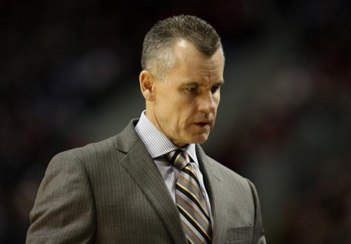 多诺万:别期待首发阵容有大调整