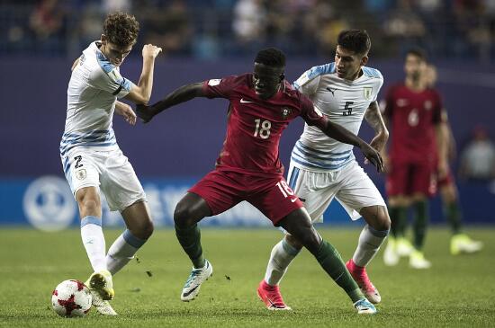 世青赛综述:乌拉圭淘汰葡萄牙 委内瑞拉2-1美国