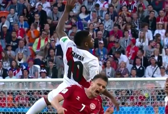 半场-库埃瓦失点奎斯特伤退 秘鲁0-0暂平丹麦